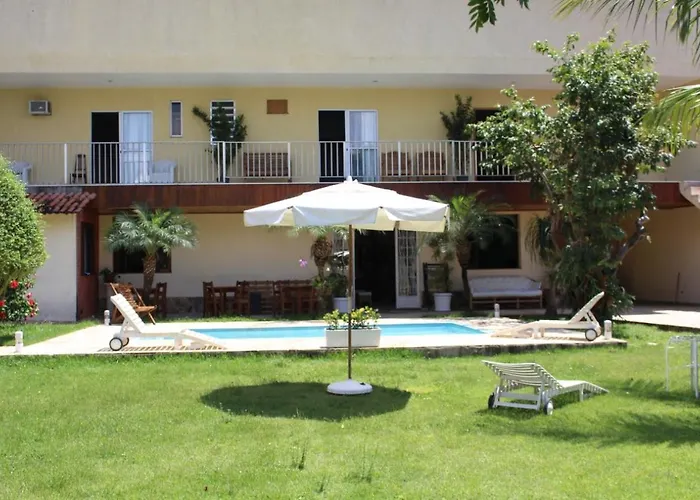 Hostel Stone Wall