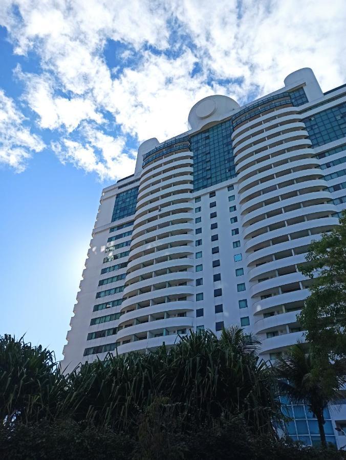 Barra Prime Flats, Ed Mediterraneo, Wi-fi 400mb, Balsa Pra Gratis, Ar Condicionado Novo! Apartment *