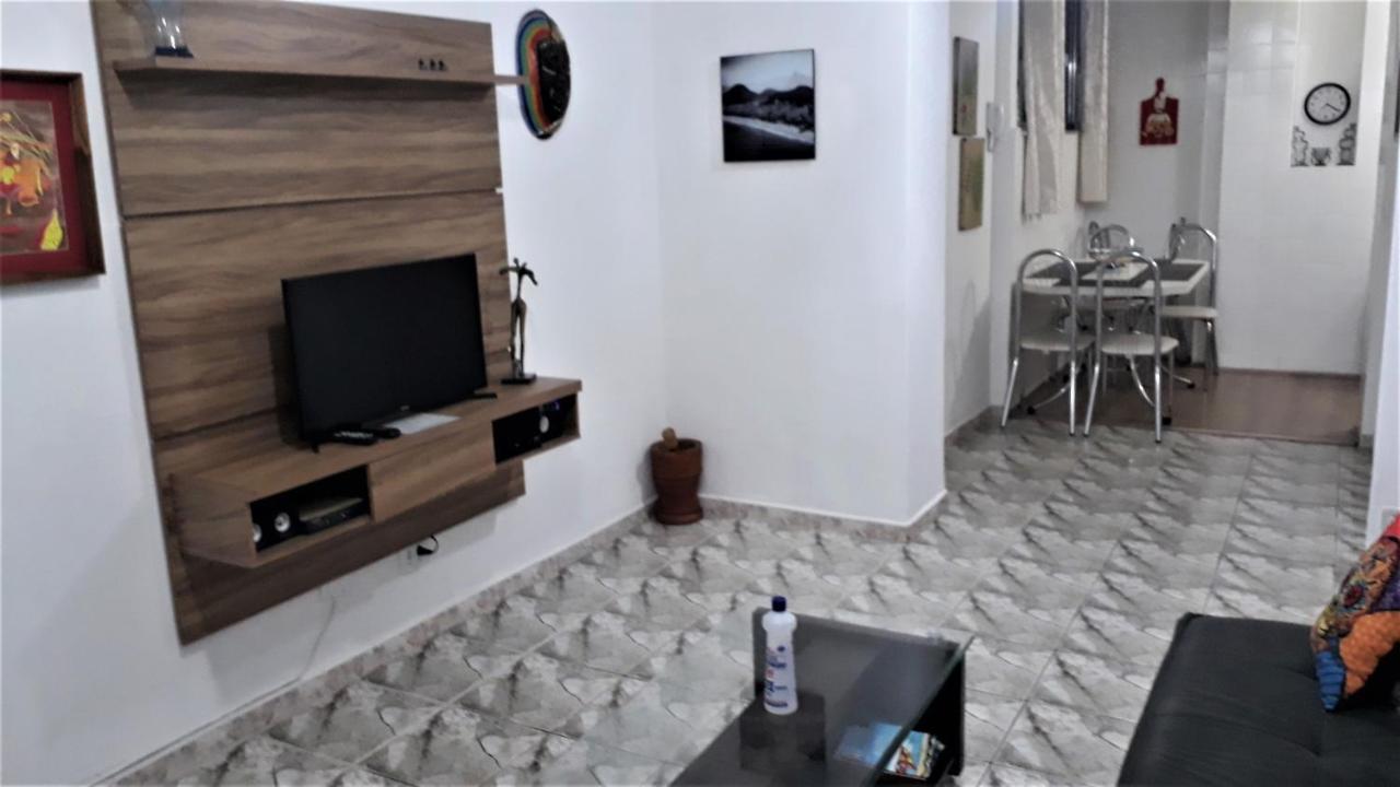 Edificio Alone Com Terraco Na Quadra Da Praia, Espacoso E Silencioso *