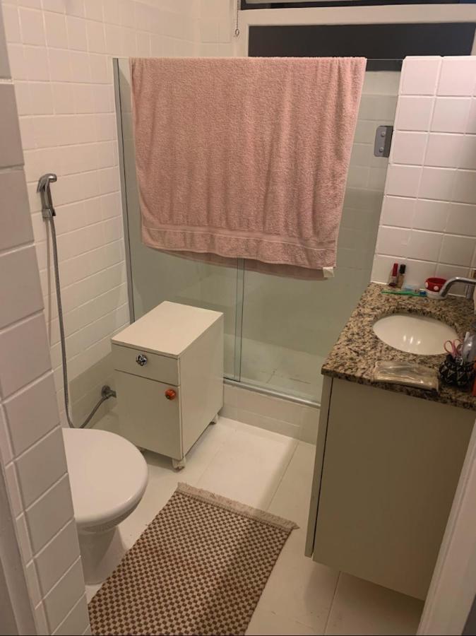 Apartment In Ipanema 100m2, Near Metro *