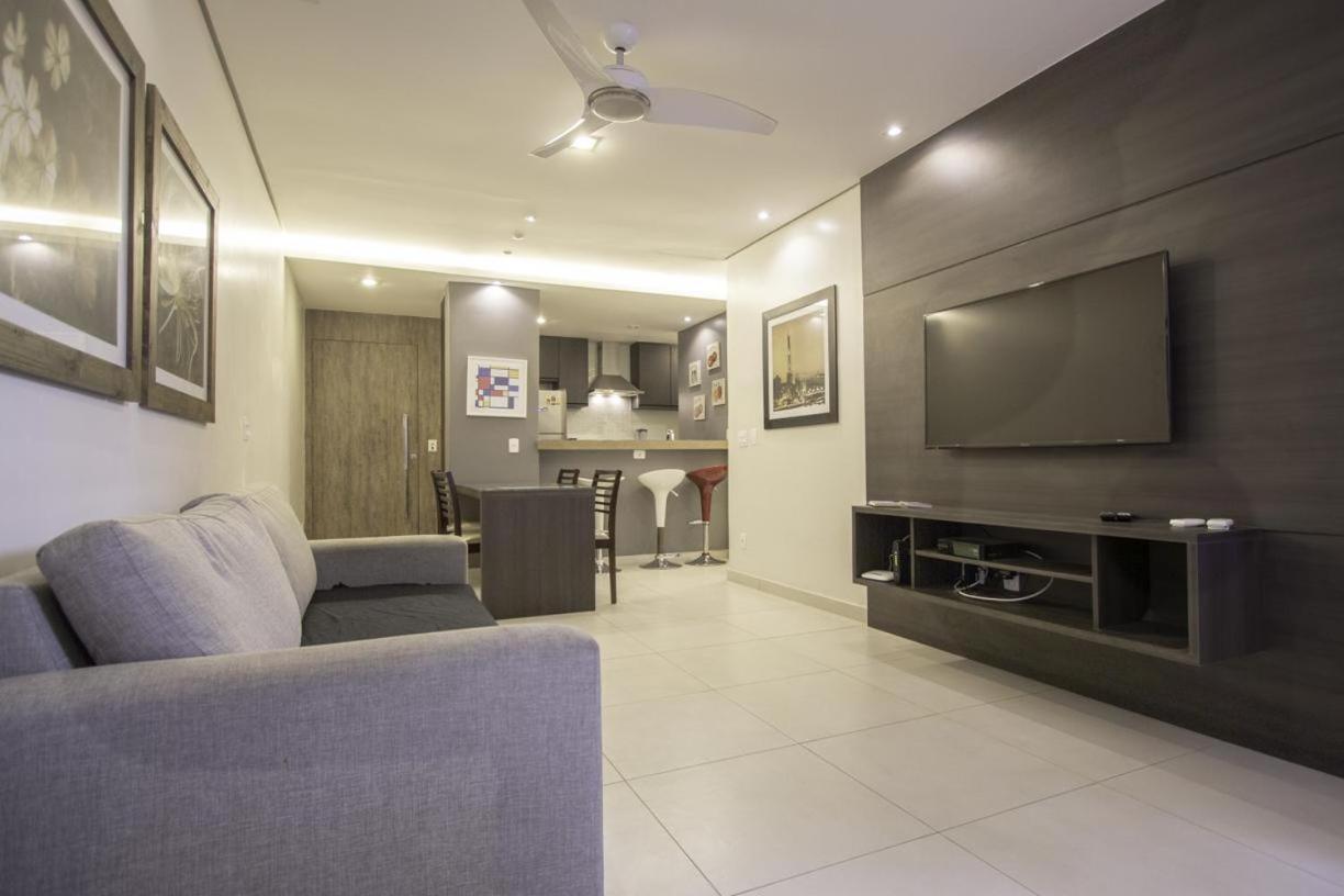 Apartamento Amplo E Aconchegante 3q Junto A