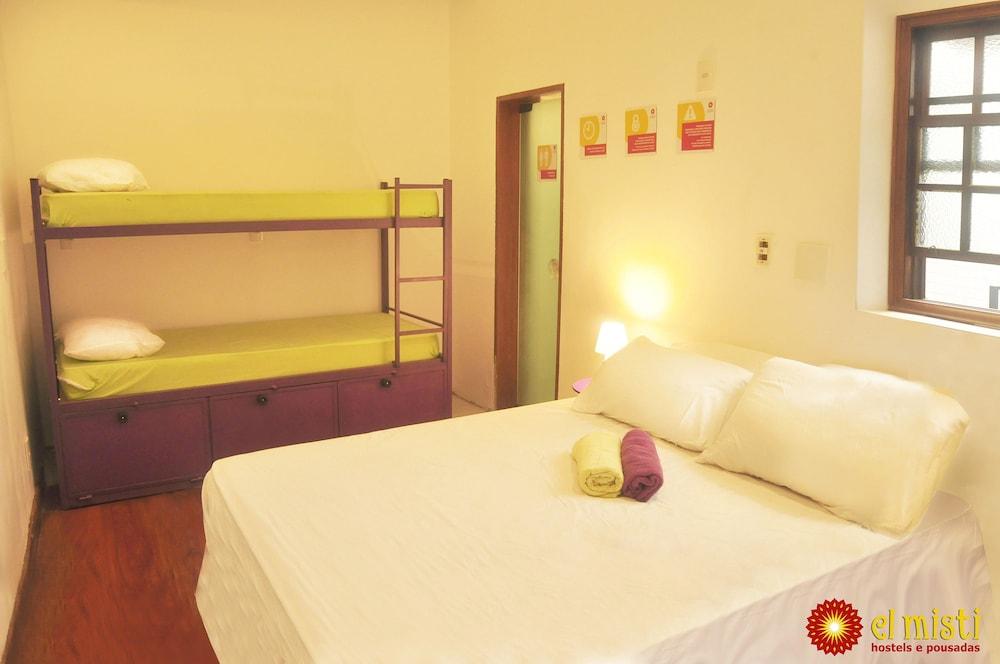 Albergue El Misti House Copacabana