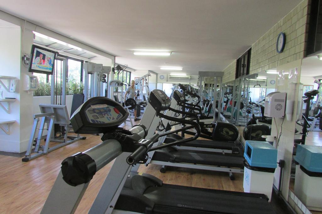 Lindo Apto No Barrabela, Todo Equipado, Com Arcondicionados Split Novos No E Na Sala, Limpissimo, Cheiroso, Novinho, Em Frente A Praia, Com Piscina Aquecida, Sauna, Quadra, Academia, Lavanderia, Salao De Beleza, Restaurantes, Mercad *