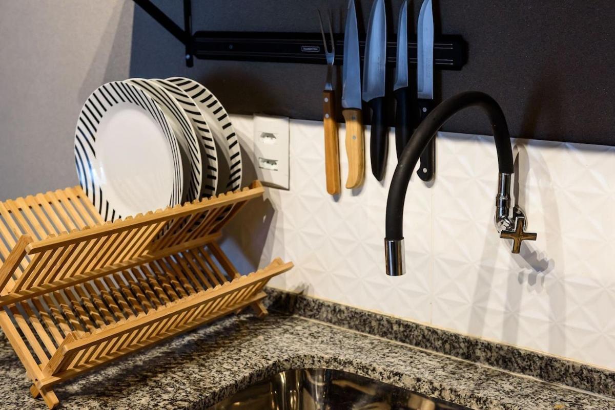 Apartamento 3/4 No Leblon A 200 Metros Da Praia