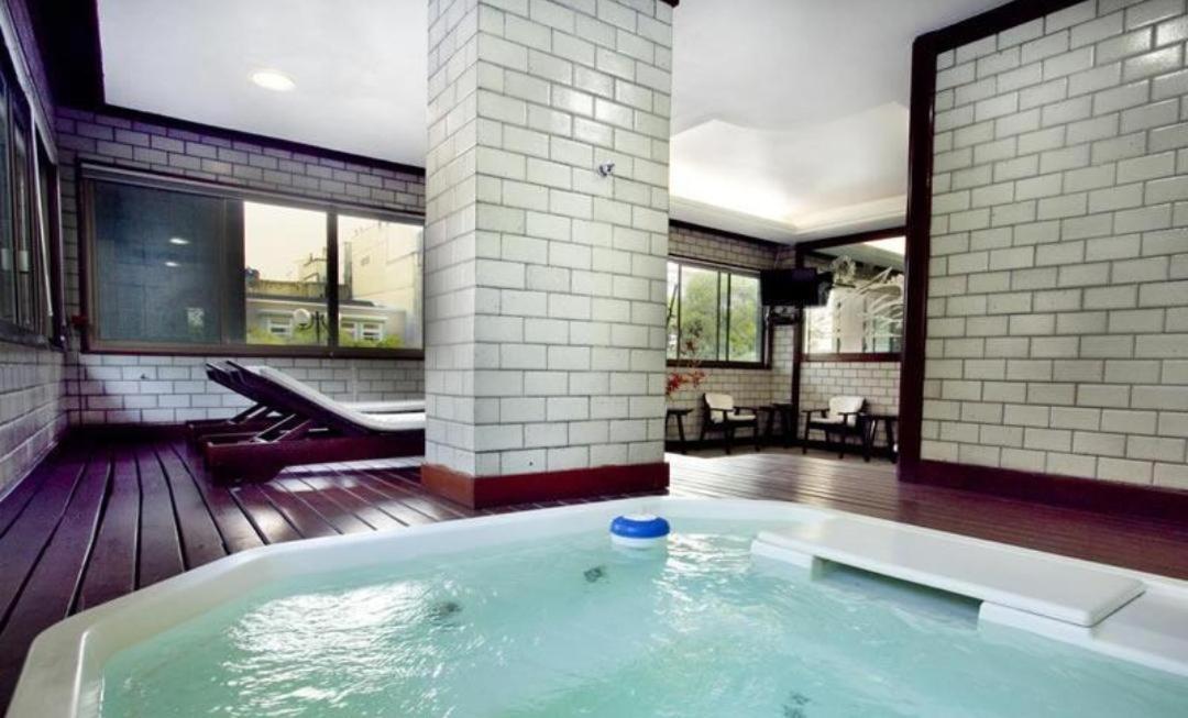 Tiffanys Rio Flat Aparthotel