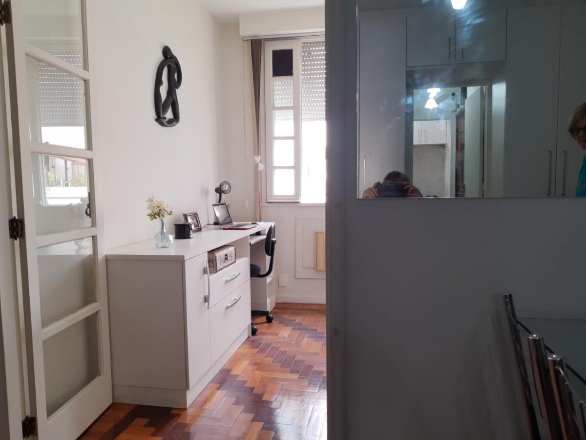 Emocoes Na Quadra Da Apartamento