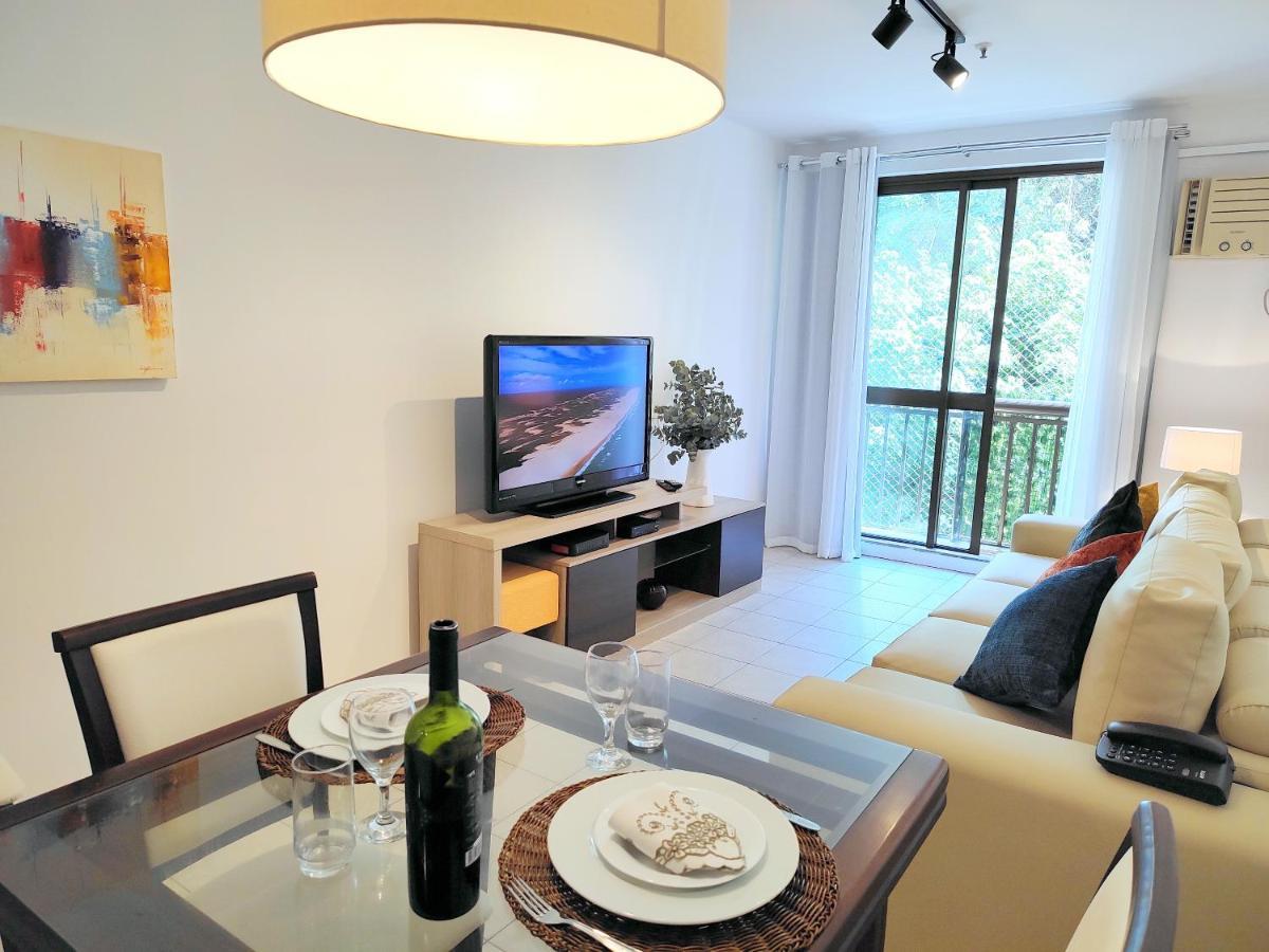 Apartamento Flat Em Copacabana A 4 Min Da - Piscina, Garagem, Wi-fi, Portaria 24h, Varanda Vista Montanhas