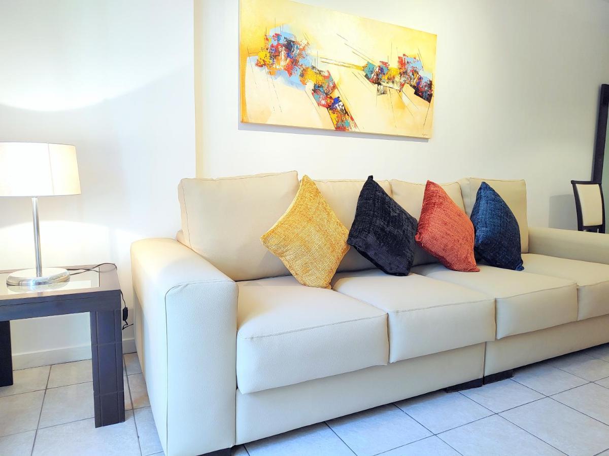 Flat Em Copacabana A 4 Min Da - Piscina, Garagem, Wi-fi, Portaria 24h, Varanda Vista Montanhas *