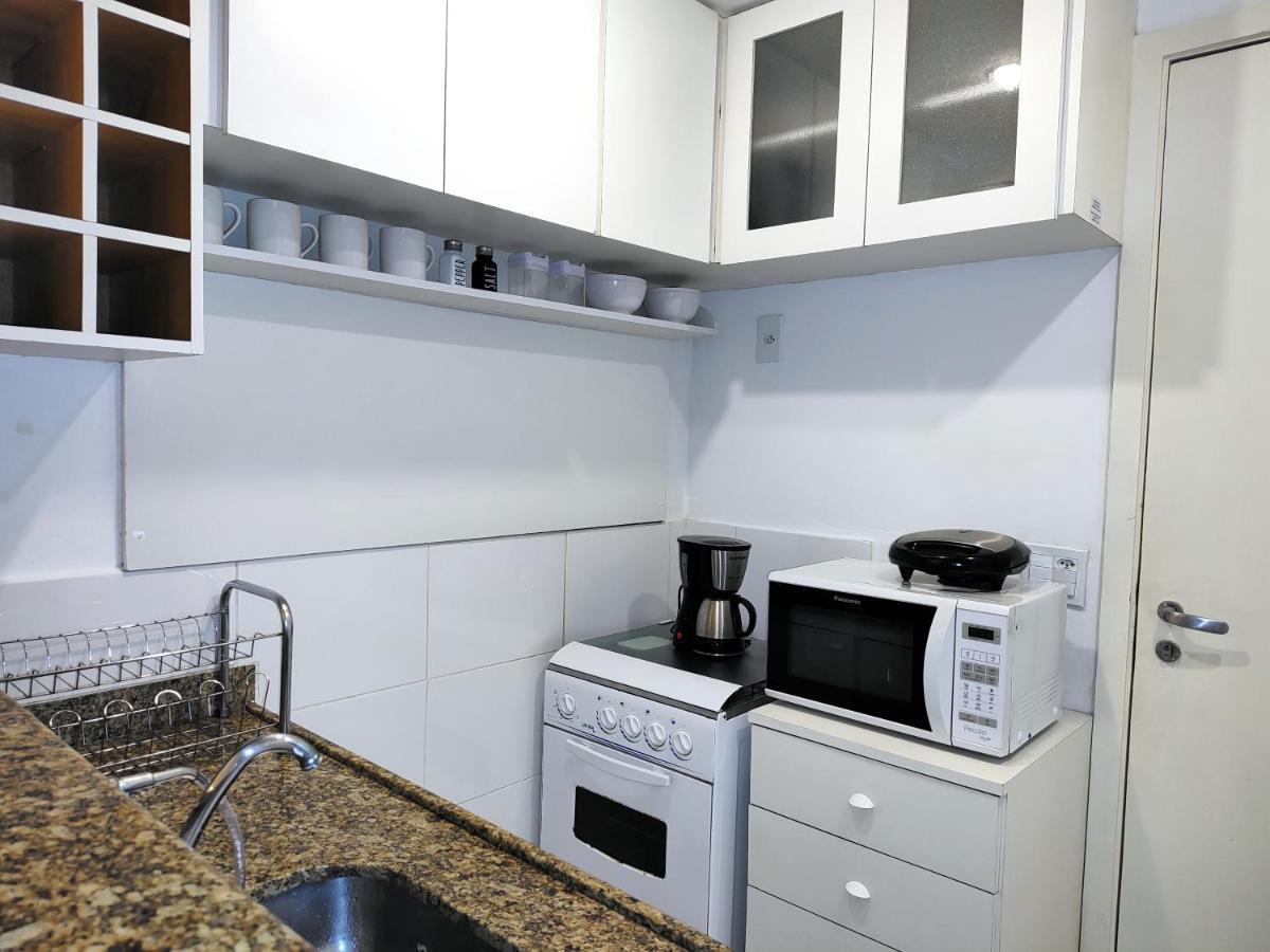 Apartamento Flat Em Copacabana A 4 Min Da - Piscina, Garagem, Wi-fi, Portaria 24h, Varanda Vista Montanhas *