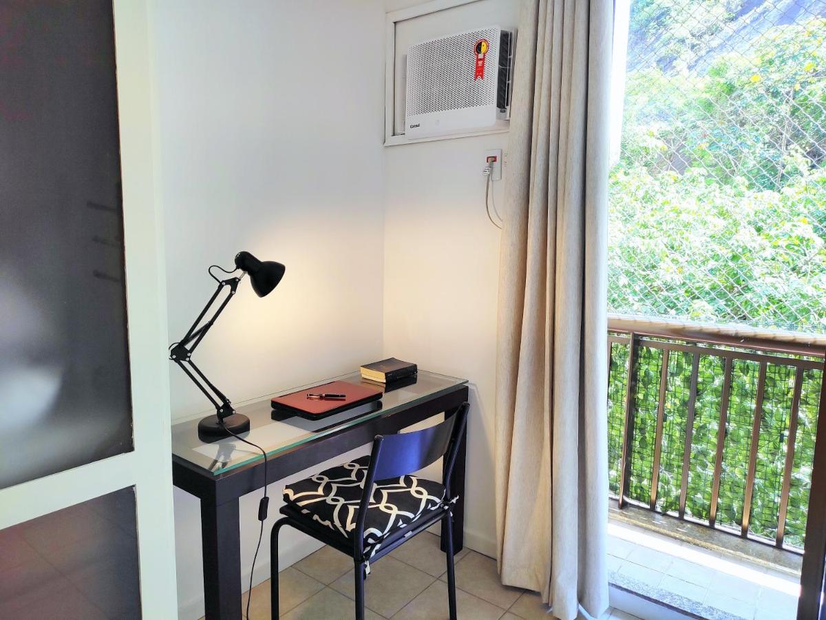 Apartamento Flat Em Copacabana A 4 Min Da - Piscina, Garagem, Wi-fi, Portaria 24h, Varanda Vista Montanhas Rio de Janeiro
