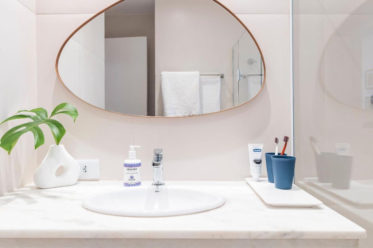 Apartamento Recem Reformado No Leblon *