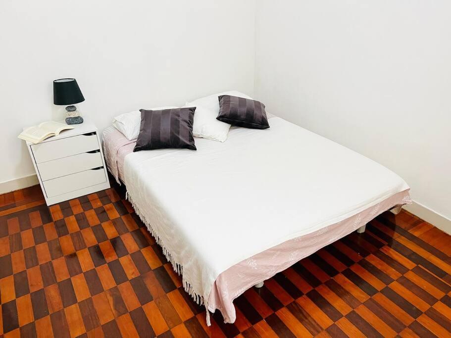Apartamento Pe Na Areia Em Copacabana