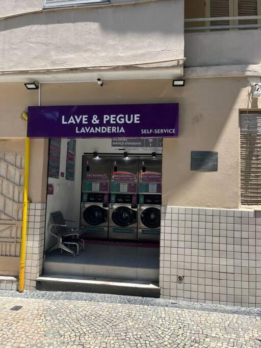 Apartamento, E Streaming - 100m Da Orla De Copacabana Apartamento