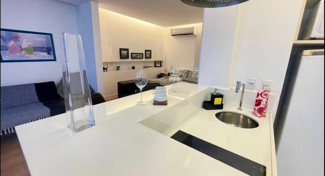 No Arpoador A 2 Minutos Da F O 240 Ap303 Apartamento
