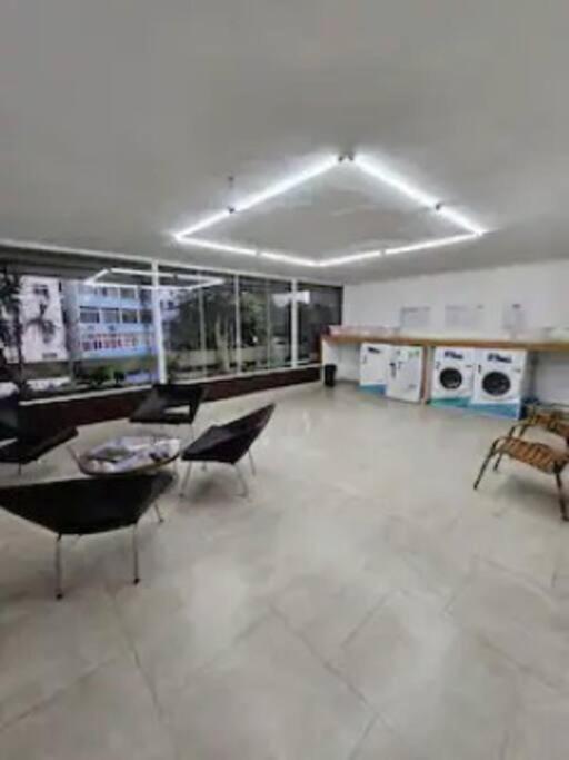 Apartamento Flat Em Ponto Nobre De Copa!