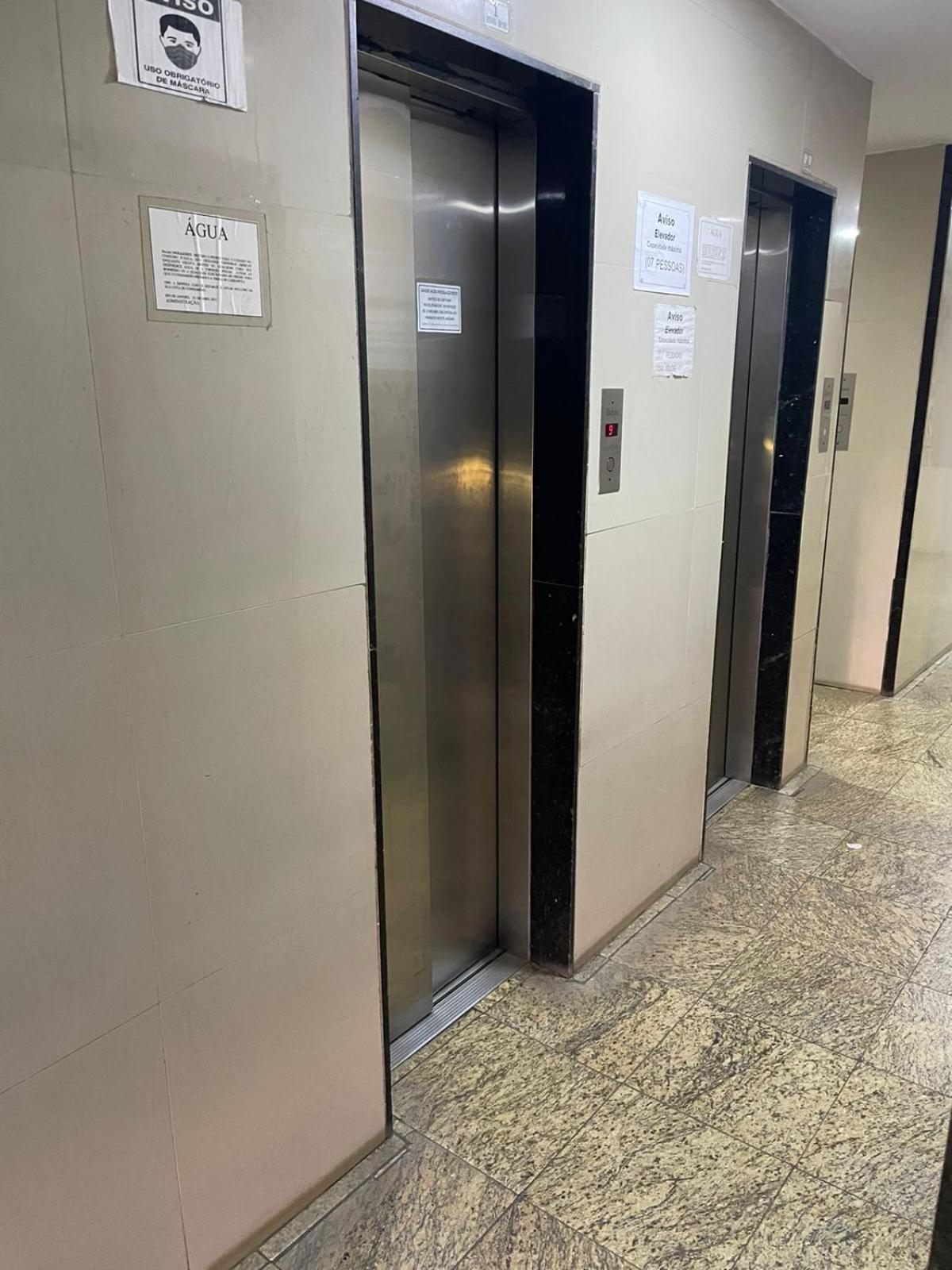 Em Copacabana, Perto Da E Metro Apartment