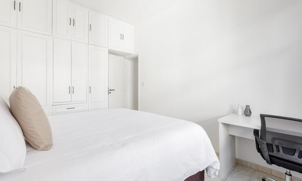 Apartamento Tabas Lindo Ape De 2 Quartos No Leblon Lb0023 Rio de Janeiro
