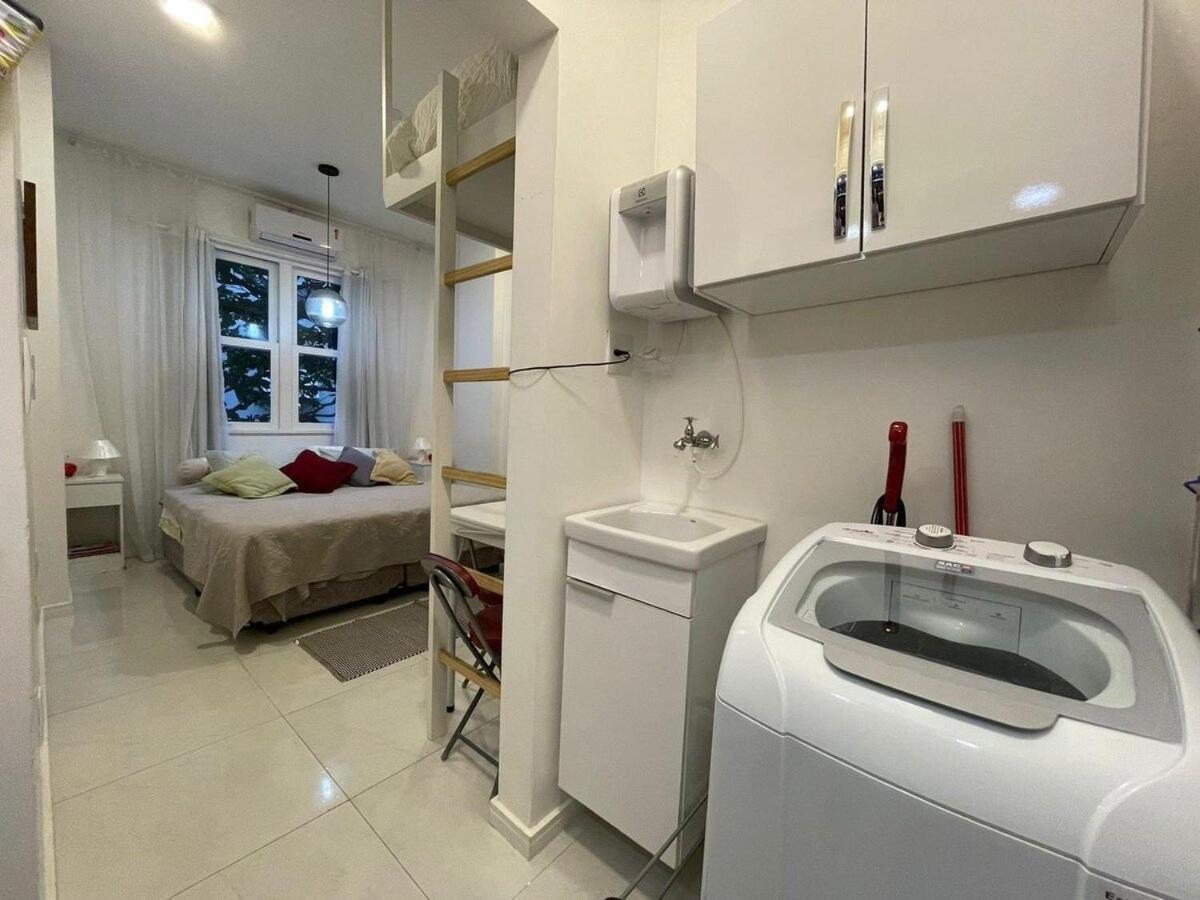 Apartamento Na Quadra Da De Copacabana *