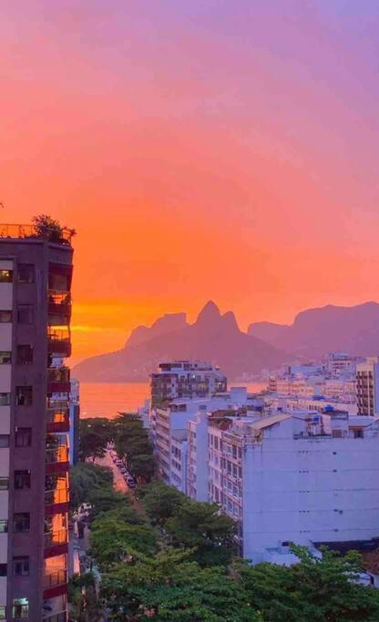 Cobertura Arpoador Com Piscina Privativa, Vista Mar, Garagem, Portaria 24 Apartamento