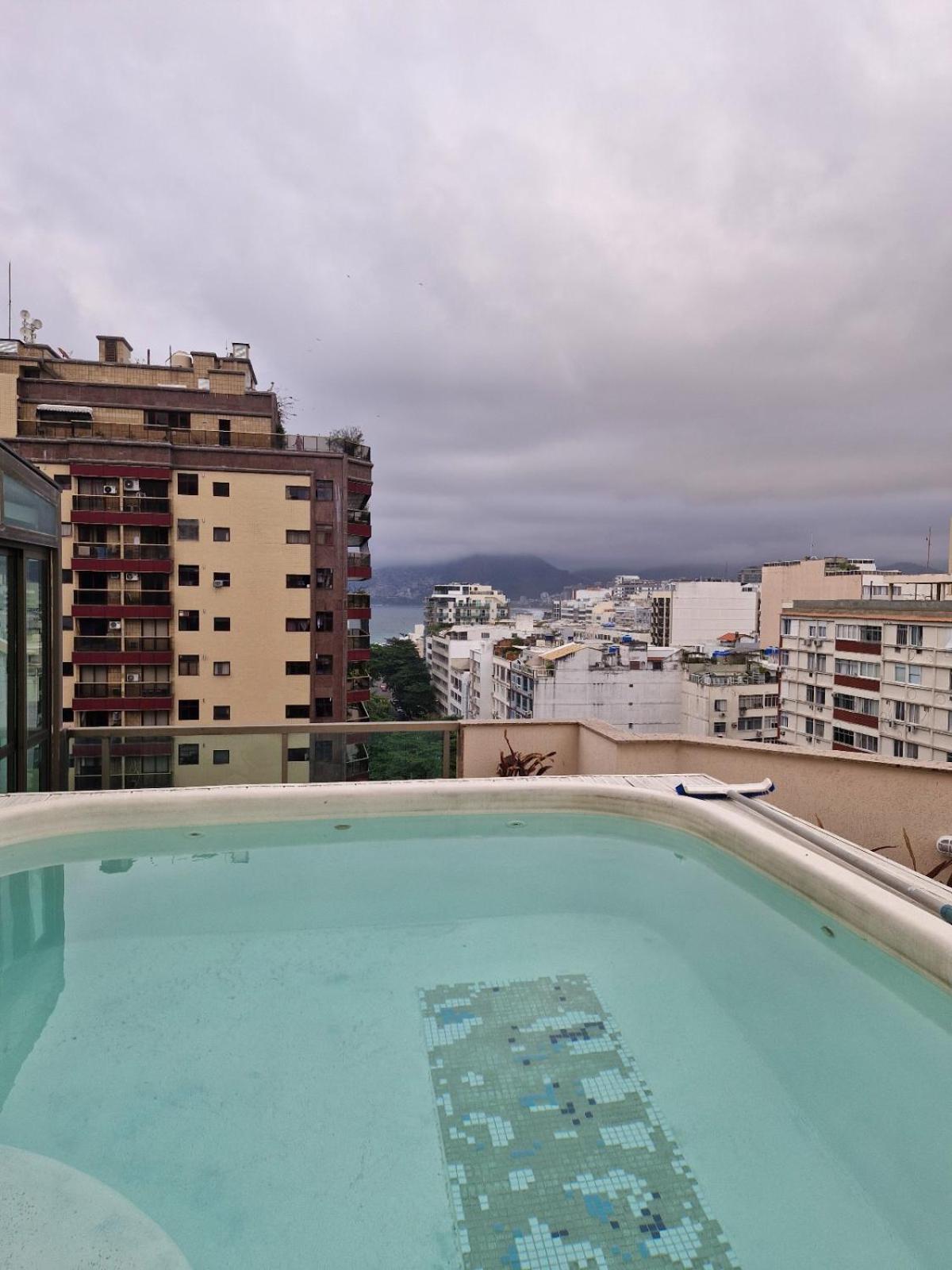 Cobertura Arpoador Com Piscina Privativa, Vista Mar, Garagem, Portaria 24 Apartamento Rio de Janeiro
