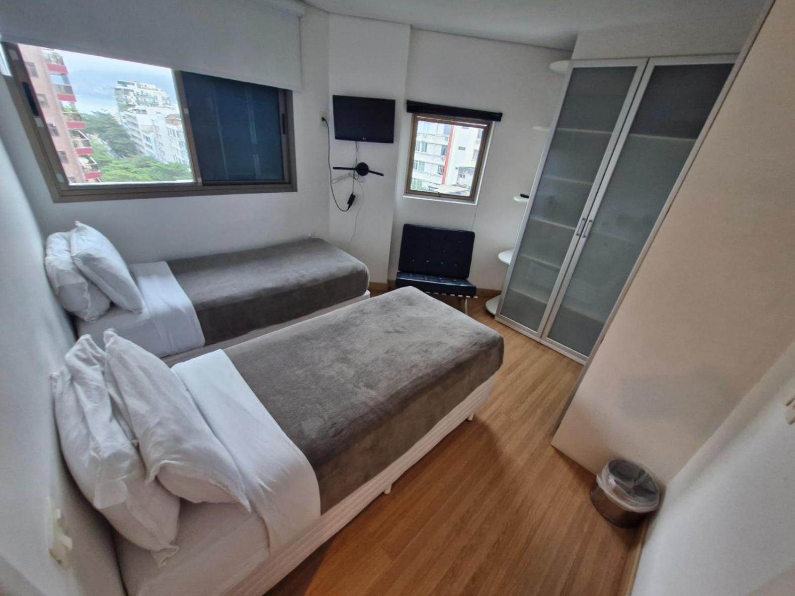 Cobertura Arpoador Com Piscina Privativa, Vista Mar, Garagem, Portaria 24 Apartamento Rio de Janeiro