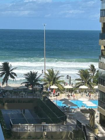 Apart-hotel Lindo Apto No Barrabela, Todo Equipado, Com Arcondicionados Split Novos No E Na Sala, Limpissimo, Cheiroso, Novinho, Em Frente A Praia, Com Piscina Aquecida, Sauna, Quadra, Academia, Lavanderia, Salao De Beleza, Restaurantes, Mercad Rio de Janeiro