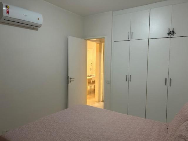 Lindo Apto No Barrabela, Todo Equipado, Com Arcondicionados Split Novos No E Na Sala, Limpissimo, Cheiroso, Novinho, Em Frente A Praia, Com Piscina Aquecida, Sauna, Quadra, Academia, Lavanderia, Salao De Beleza, Restaurantes, Mercad Apart-hotel Rio de Janeiro