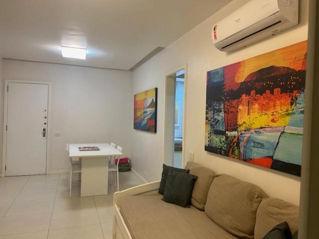 Lindo Apto No Barrabela, Todo Equipado, Com Arcondicionados Split Novos No E Na Sala, Limpissimo, Cheiroso, Novinho, Em Frente A Praia, Com Piscina Aquecida, Sauna, Quadra, Academia, Lavanderia, Salao De Beleza, Restaurantes, Mercad Apart-hotel