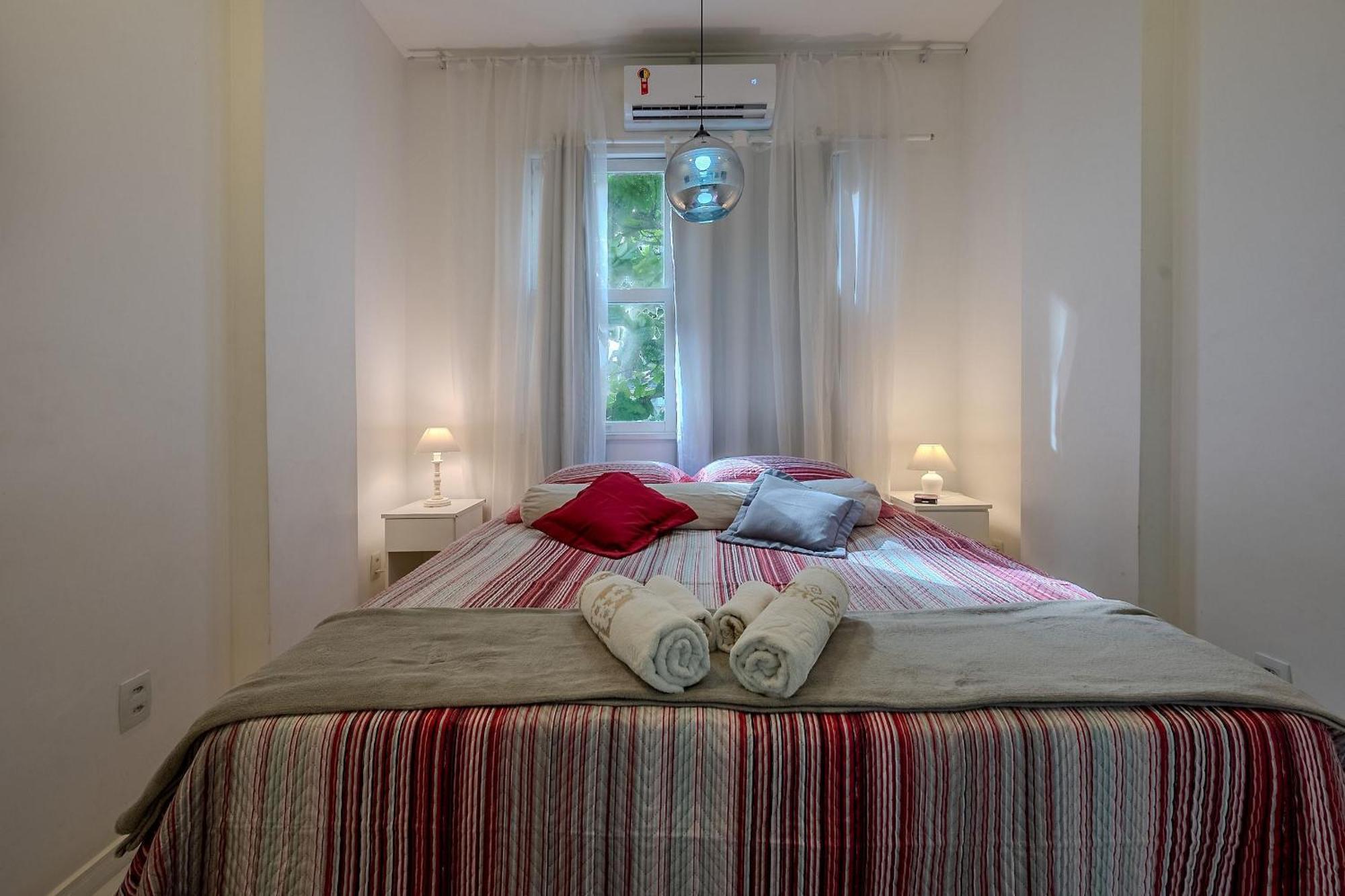 Na Quadra Da De Copacabana Apartamento *