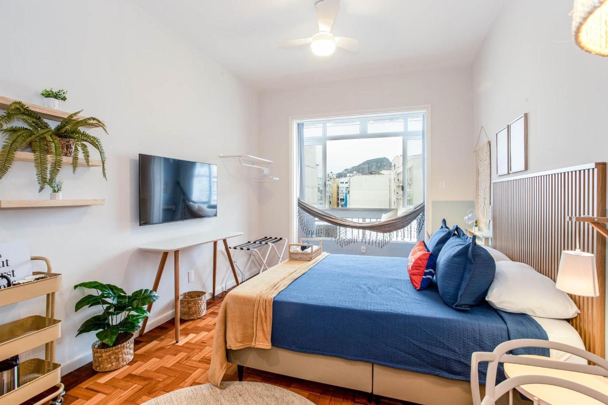 A 200m Da De Copacabana | Fm144/1006 Apartamento *
