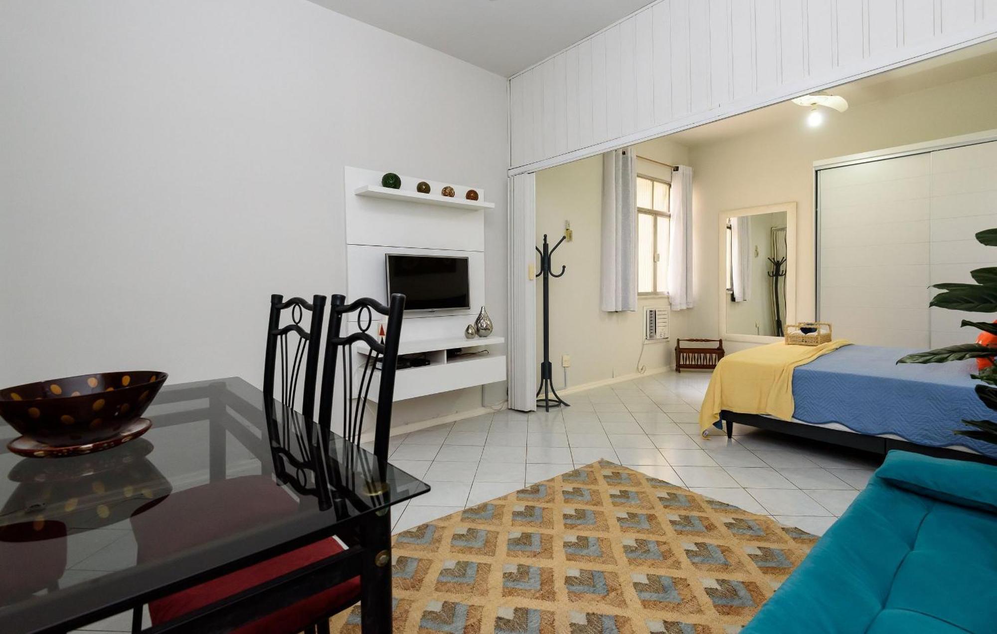 1quarto Em Copacabana A 450m Da | Br 811/805