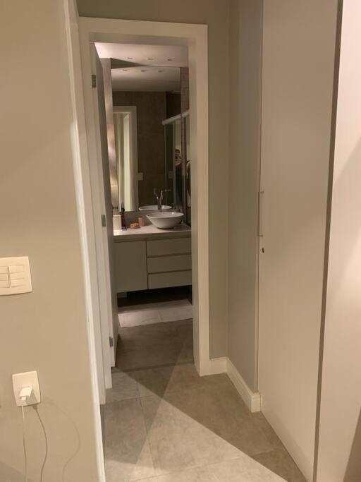 Apartamento Totalmente Reformado No Triangulo Ipanema, Arpoador, Copacabana! *