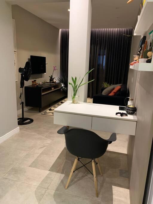 Totalmente Reformado No Triangulo Ipanema, Arpoador, Copacabana! Apartamento *
