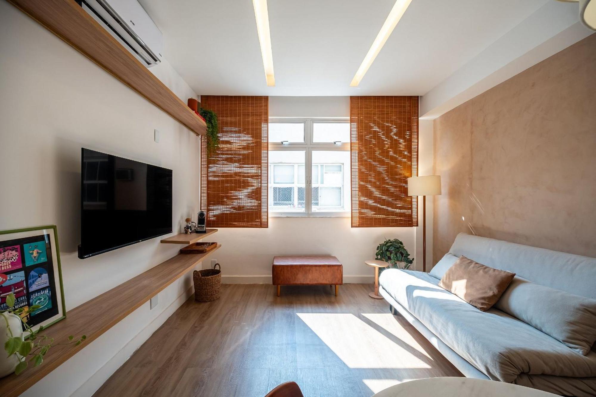 Apartamento Recem Reformado No Leblon *