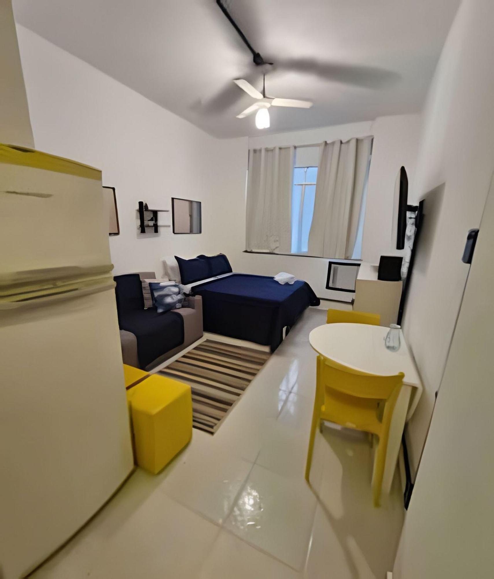 Apartamento Pe Na Areia Em Copacabana *