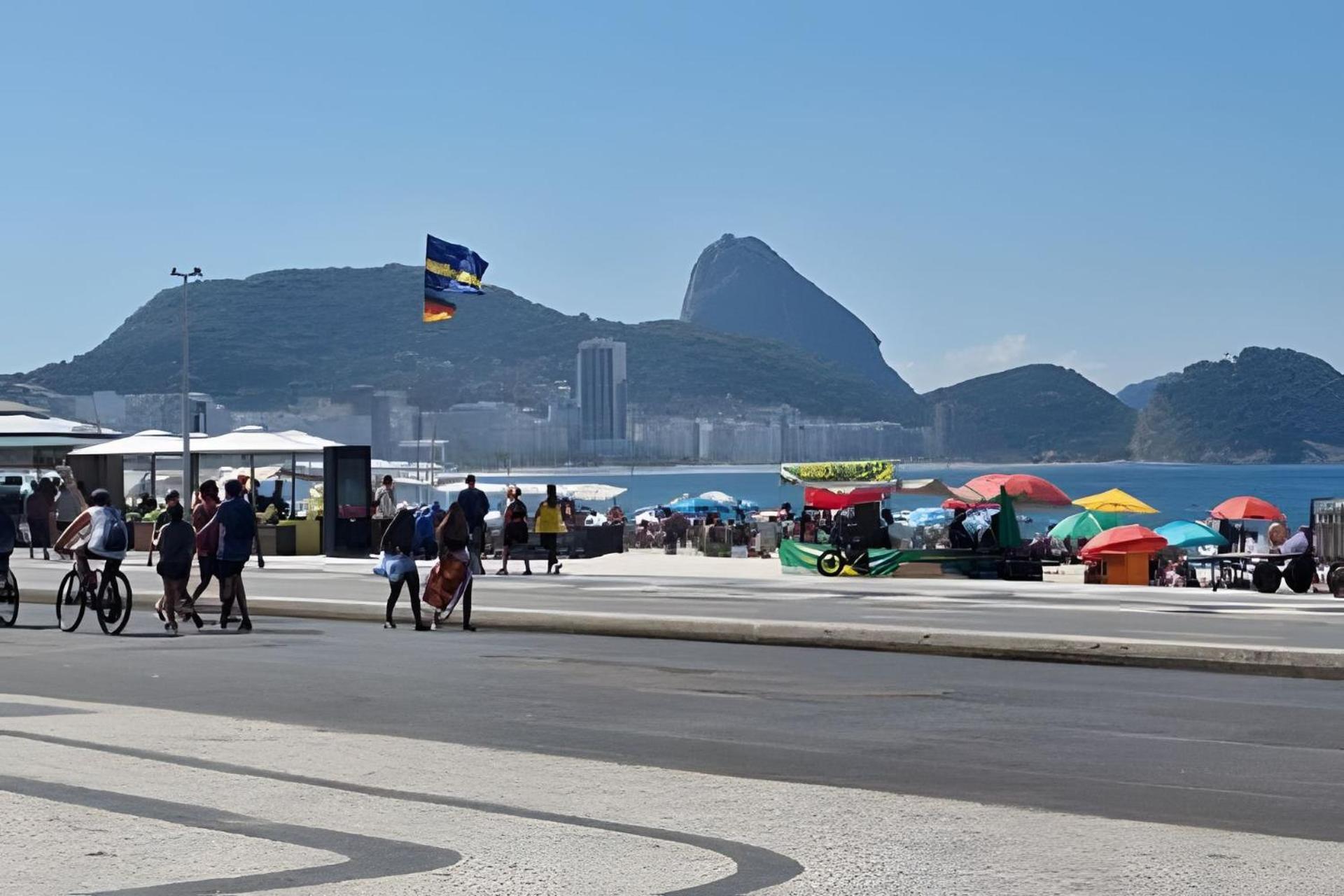 Pe Na Areia Em Copacabana Apartamento *