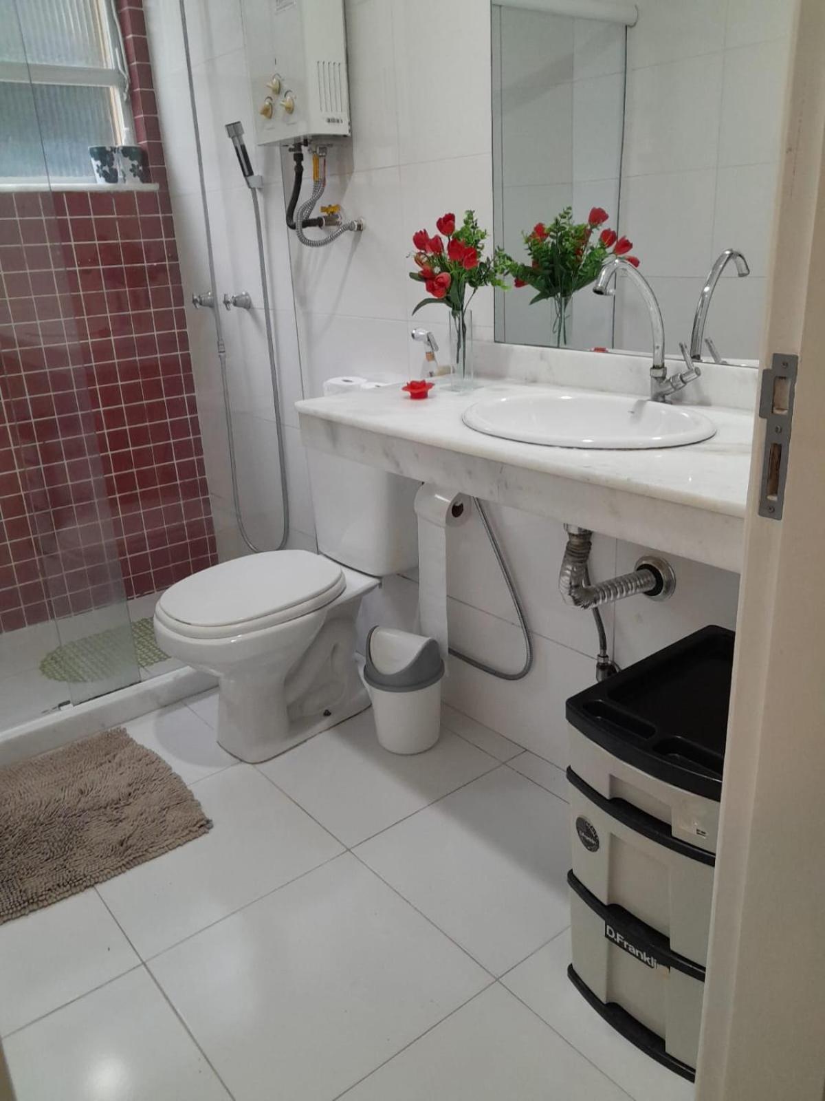 Copacabana 1100 *