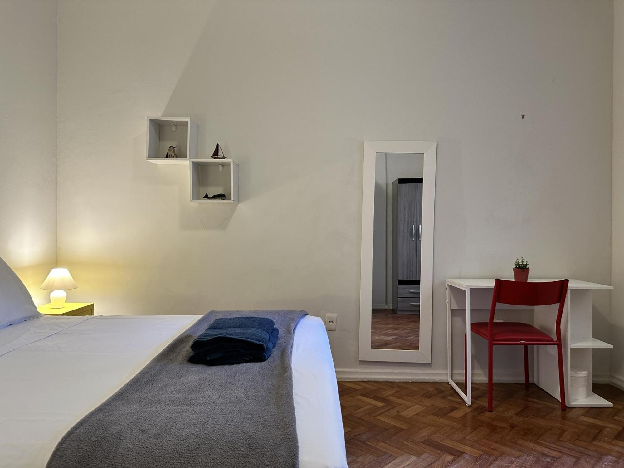 Apartamento Leblon 2 Quartos 500 Metros Da