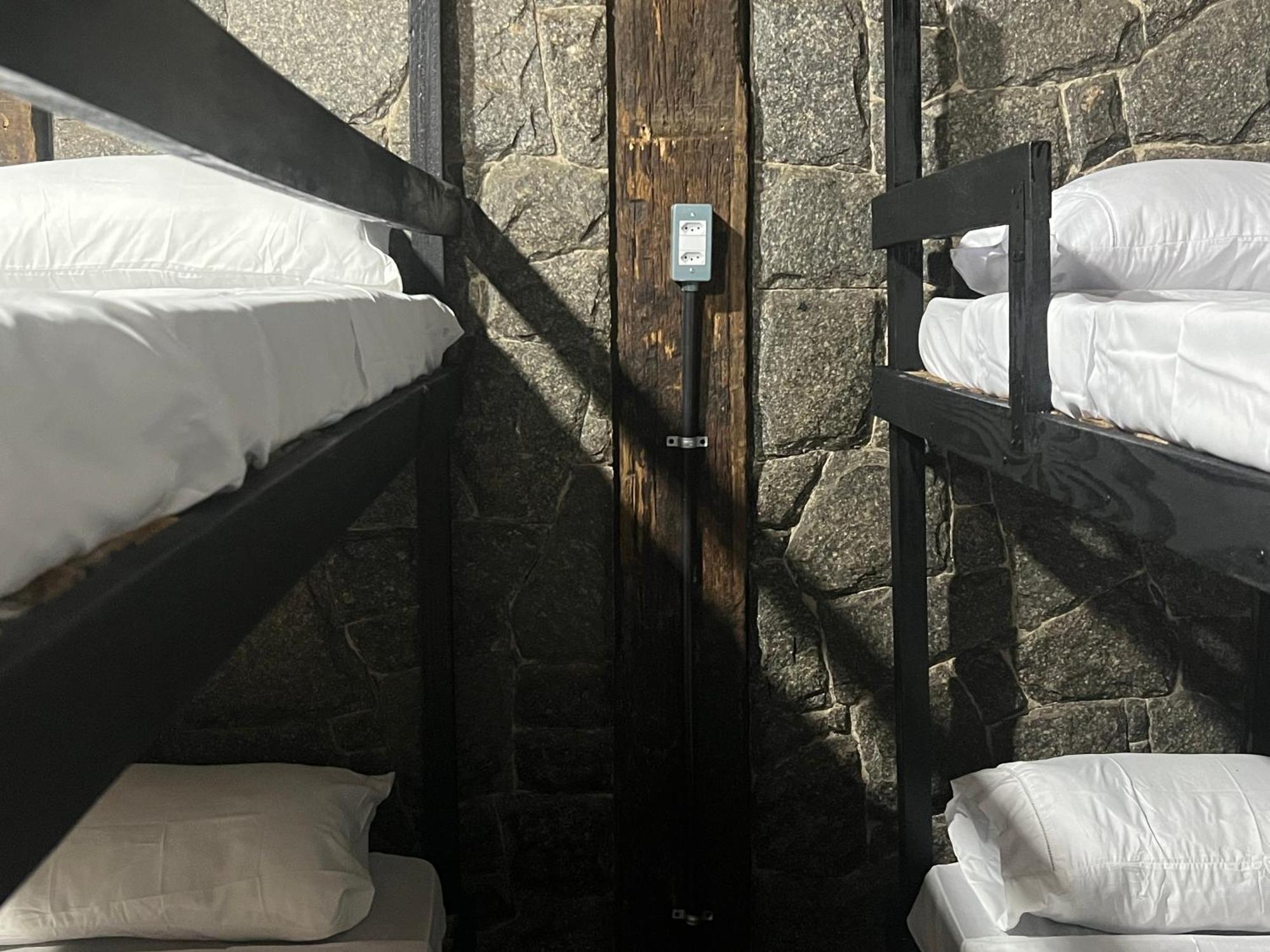 Hostel Castle Of Vibes -