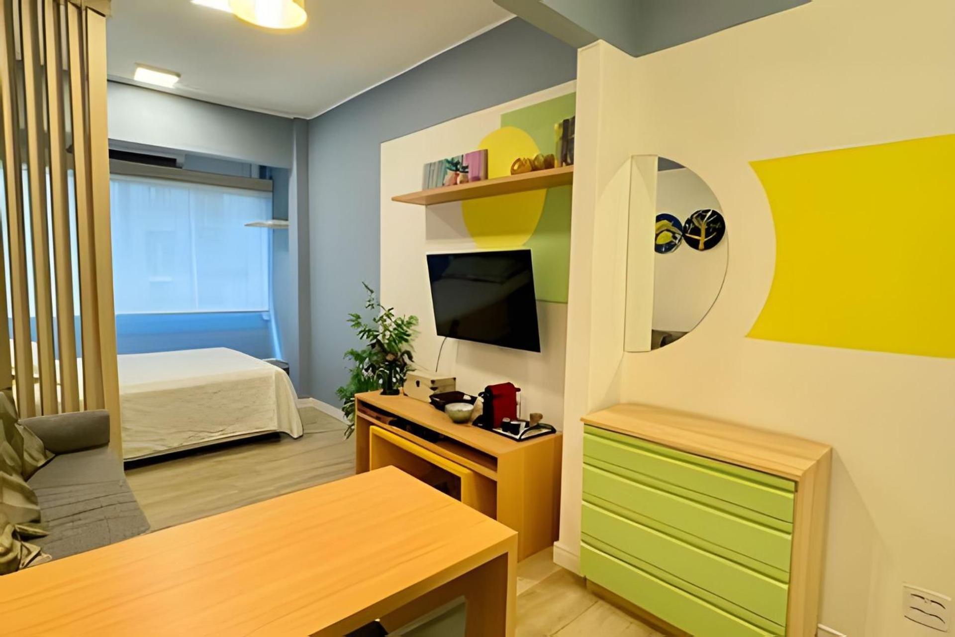 Brazilian Design Loft Copa Apartment *