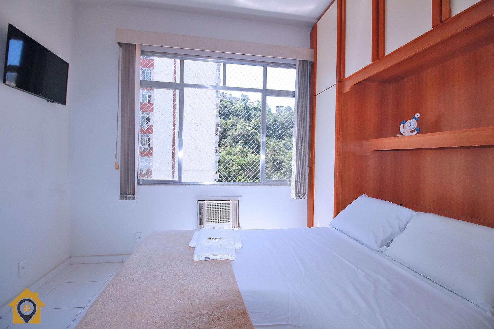 Apartment Lindo Ape No Leme: 2 Quartos, A 300m Da