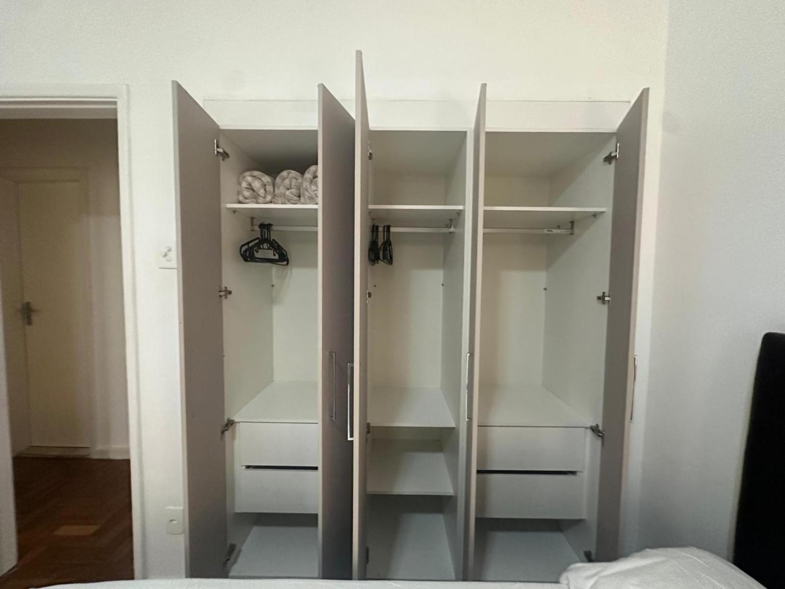 Apartment Amazing In Ipanema By Verlaine Adami