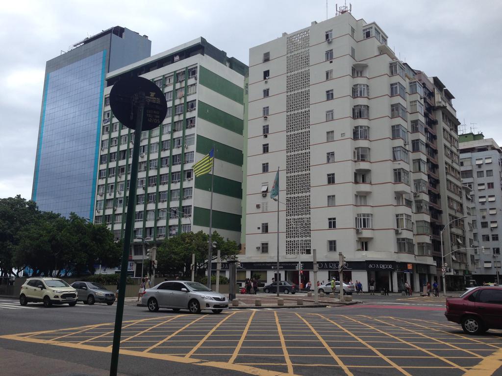 Edificio Alone Com Terraco Na Quadra Da Praia, Espacoso E Silencioso * Rio de Janeiro