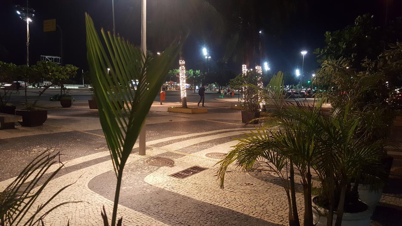 Apartamento Apartamento Copacabana Av. Atlântica 2 Quartos *