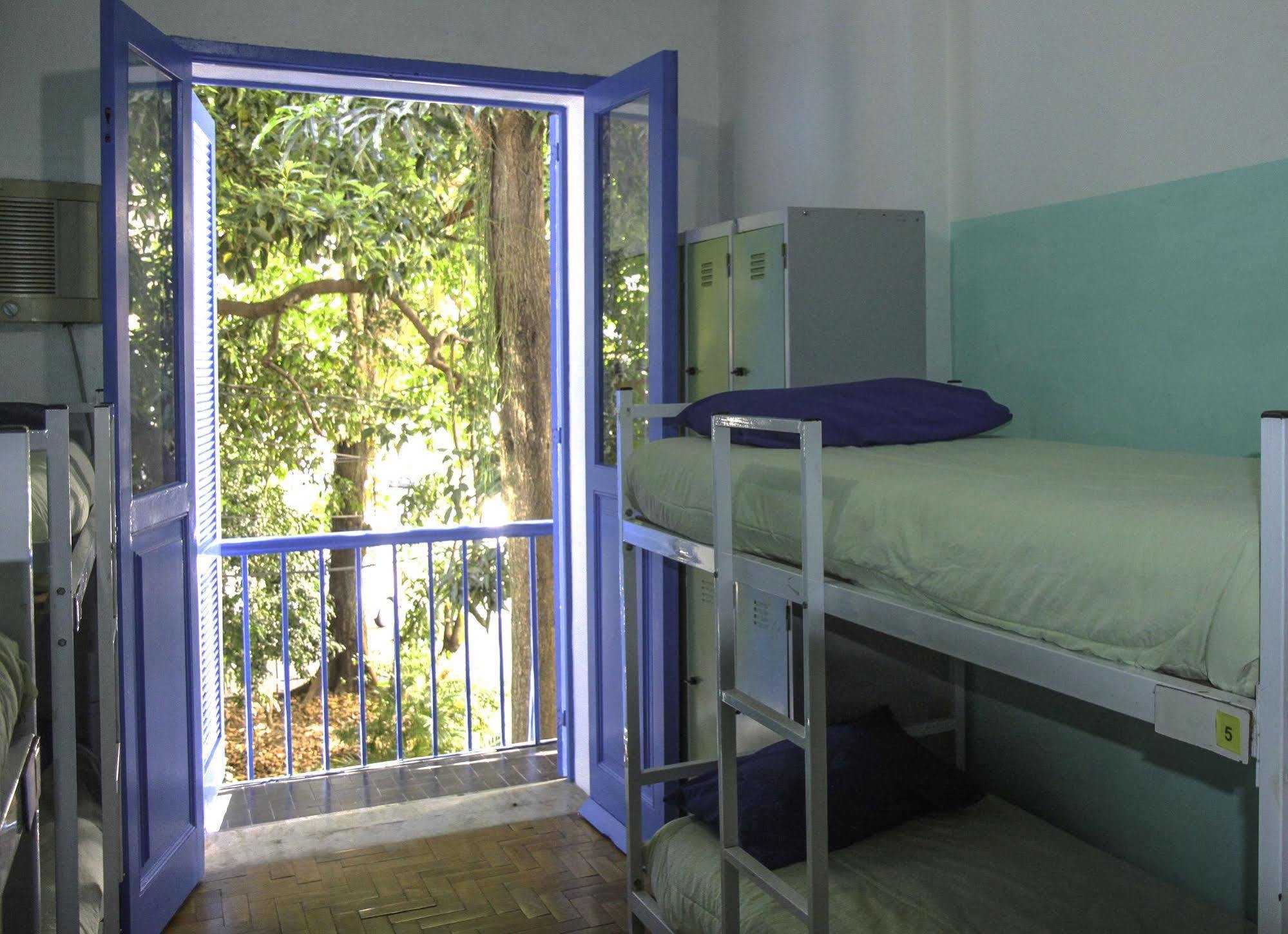 Vila Carioca Hostel *