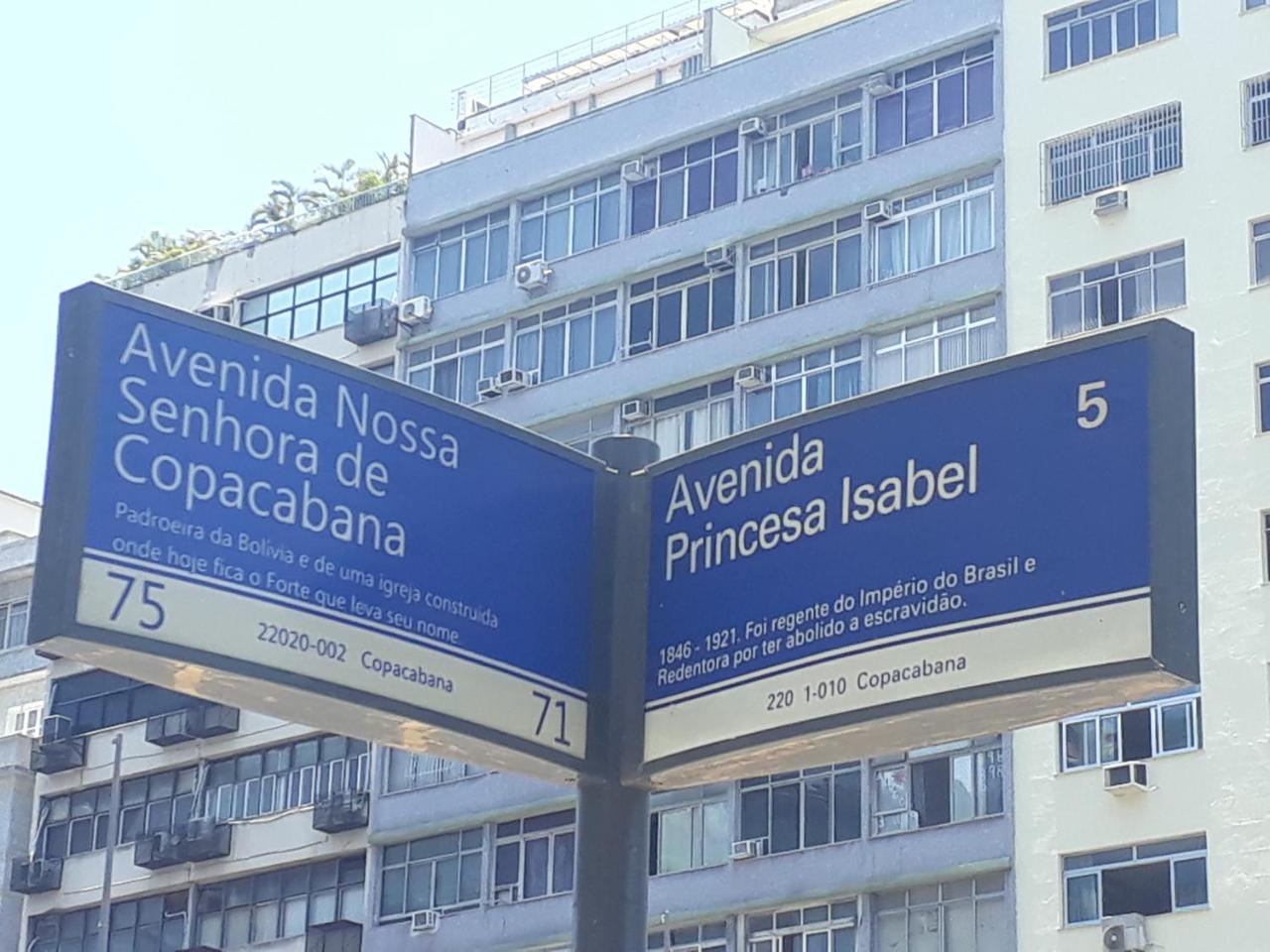 Edificio Alone Com Terraco Na Quadra Da Praia, Espacoso E Silencioso *