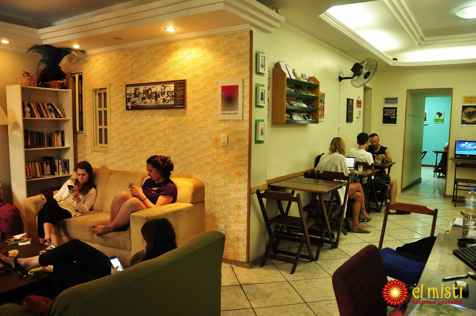 Albergue El Misti House Copacabana