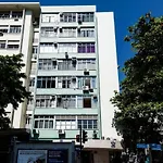 Omar do Rio - VP303 Studio com Vista para o Cristo, localizado na Rua Garcia d\'Avila, a 200 metros da Praia de Ipanema e do Metrô e Internet 240mbps