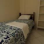 Apartamento Mobiliado Em Copacabana A 200M Da Praia