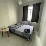 Lindo Apartamento Em Copacabana